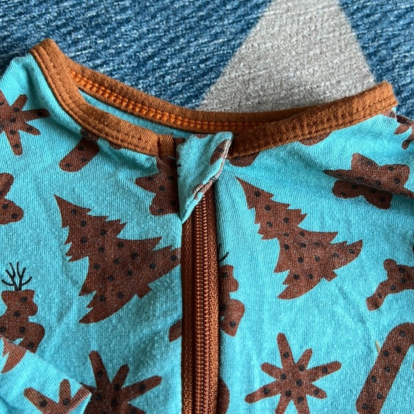 Kickee Pants 9-12 months Zip-Up Footless One Piece Christmas Cookies - Picture 8 of 16